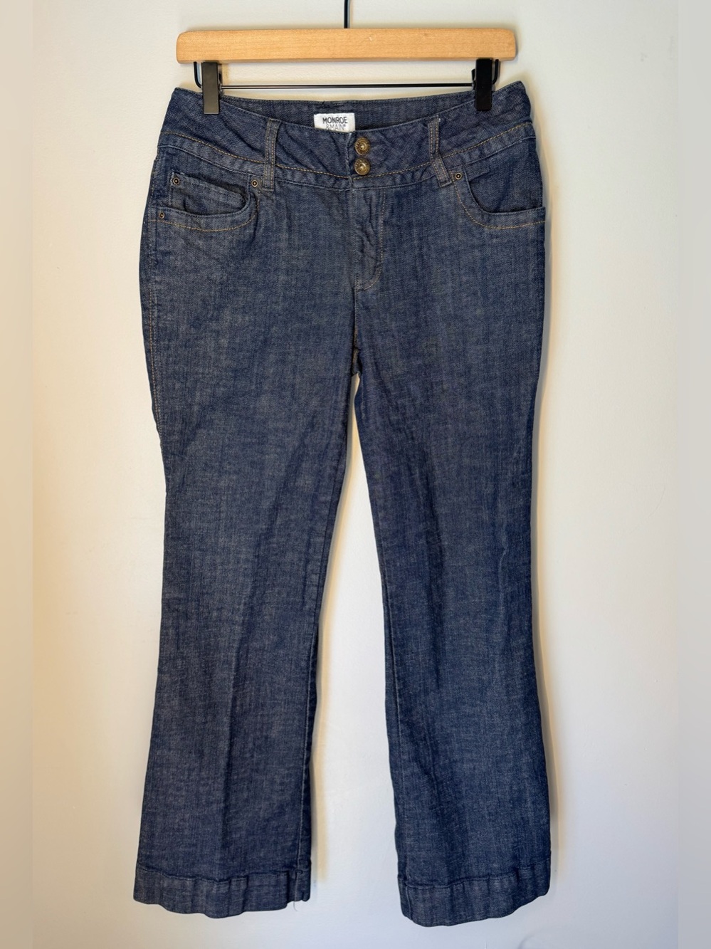 MONROE & MAIN Dark Wash Indigo Mid Rise Double Button Flare Leg Jeans Sz 8